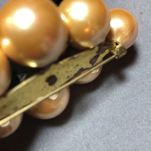 Large Faux Gold Pearls & Colored Rhinestones Brooch - Picture 6 of 8